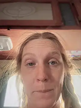 GoldenFlameGoddess online show from March 15, 2025, 7:38 pm