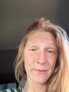 GoldenFlameGoddess online show from July 19, 2026, 4:00 pm