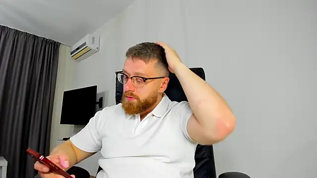 Findom guy online show from April 15, 2026, 11:06 am