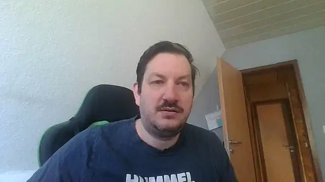 Golffahrer1982 online show from May 21, 2026, 9:16 am