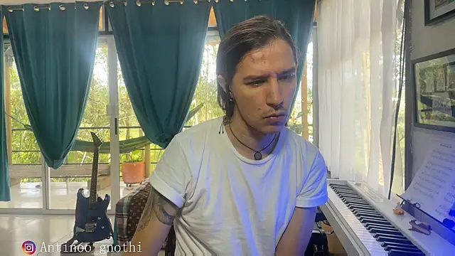 Antinoo Gnothi online show from December 6, 2024, 4:17 pm