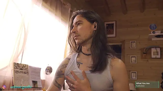 Antinoo Gnothi online show from November 27, 2025, 1:24 pm