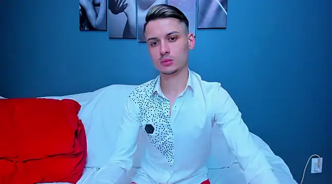 andboyfor6 online show from February 21, 2025, 9:24 am