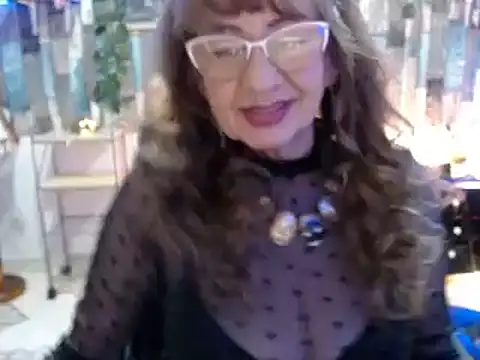 KarimaSarabe online show from February 19, 2025, 8:41 pm