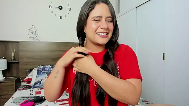 emily adams01 online show from April 21, 2026, 10:45 pm