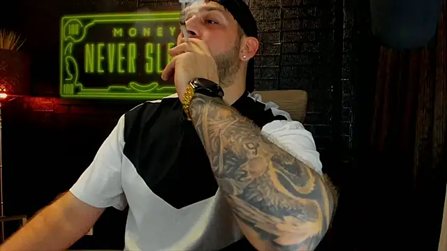 LexXHardy online show from February 6, 2025, 6:02 pm