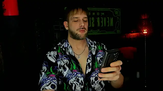 LexXHardy online show from February 19, 2025, 6:32 pm