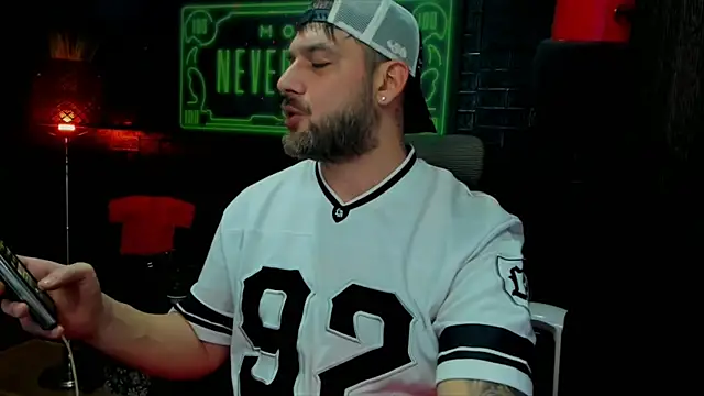 LexXHardy online show from February 23, 2025, 5:39 pm