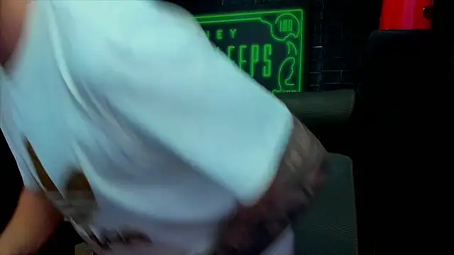 LexXHardy online show from March 7, 2025, 7:38 pm