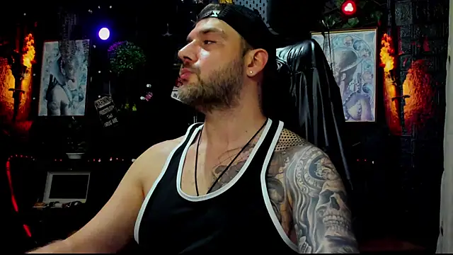 Snapshot of LexXHardy chatting on June 15, 2026, 11:18 pm LexXHardy online show from June 15, 2026, 11:18 pm