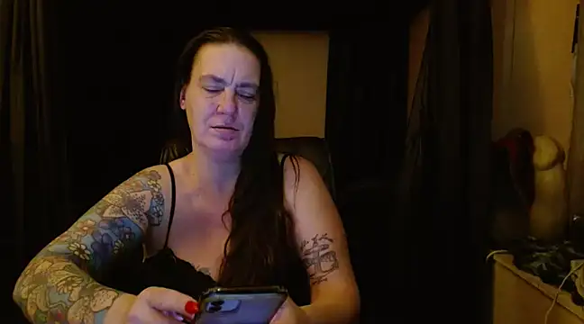 SimoneMoore online show from March 13, 2025, 5:54 am