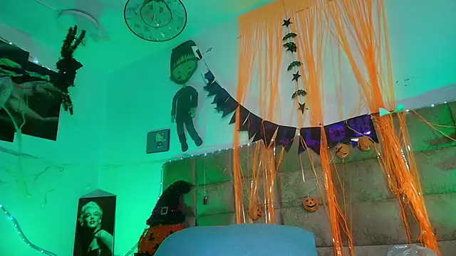  sex mia online show from October 17, 2025, 7:38 pm