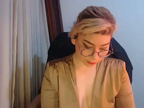 Snapshot of diane_fergusson chatting on March 24, 2026, 7:13 am diane fergusson online show from March 24, 2026, 7:13 am