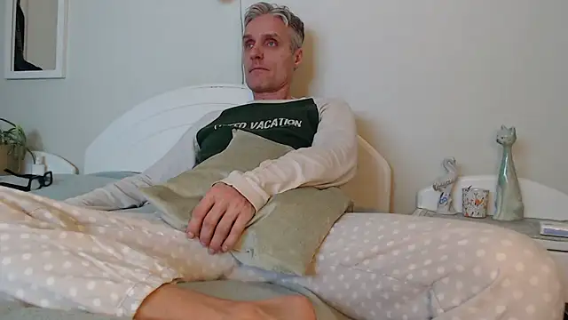 StrongBill online show from February 2, 2025, 3:17 pm