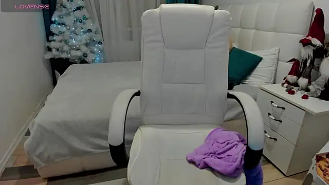 Kathlyn  Heath online show from January 7, 2025, 2:20 am