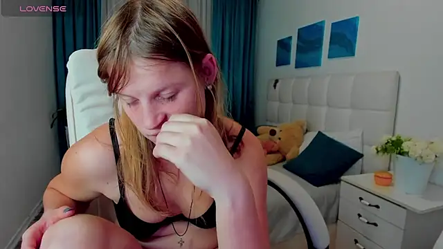 Kathlyn  Heath online show from January 23, 2025, 8:24 pm