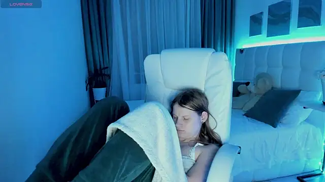 Kathlyn  Heath online show from February 14, 2025, 10:25 pm