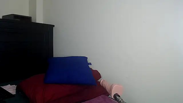 Snapshot of NIKKIE_LOVE chatting on May 15, 2026, 6:48 pm NIKKIE LOVE online show from May 15, 2026, 6:48 pm