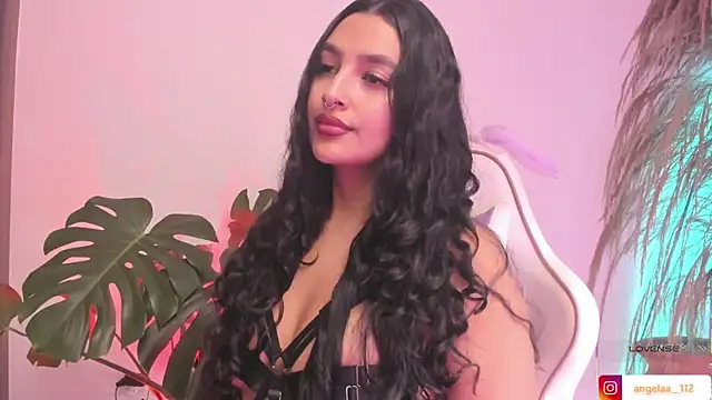 Snapshot of Anngel_1 chatting on December 18, 2025, 3:29 pm Anngel 1 online show from December 18, 2025, 3:29 pm