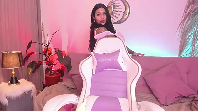 Snapshot of Anngel_1 chatting on December 19, 2025, 3:52 pm Anngel 1 online show from December 19, 2025, 3:52 pm