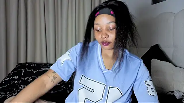 sexycabdy online show from November 18, 2025, 9:08 pm