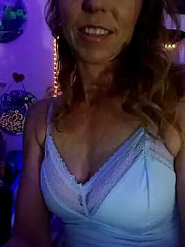 cammyquart online show from November 5, 2025, 2:55 am