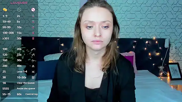 Linda Bryant online show from December 28, 2024, 4:08 am