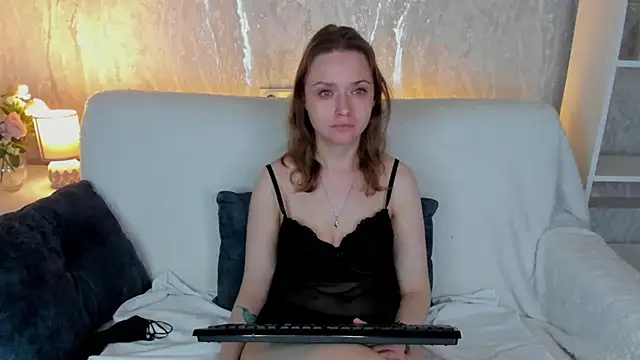 Snapshot of Linda_Bryant chatting on May 15, 2026, 11:56 pm Linda Bryant online show from May 15, 2026, 11:56 pm