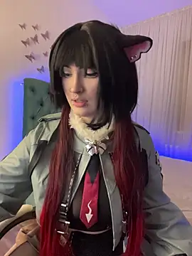  Chlo  e online show from October 31, 2025, 10:33 pm