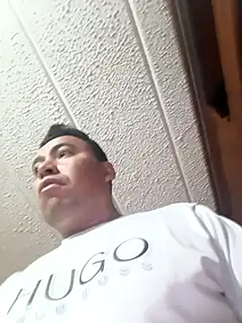 Diego leon27 online show from January 21, 2025, 2:33 am