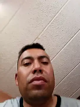 Diego leon27 online show from September 19, 2025, 1:56 pm