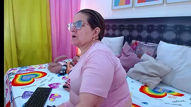 sandra 20 online show from March 23, 2026, 11:03 am