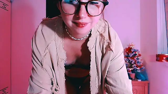 Snapshot of Cosmo_Riri chatting on December 19, 2025, 1:40 pm Cosmo Riri online show from December 19, 2025, 1:40 pm