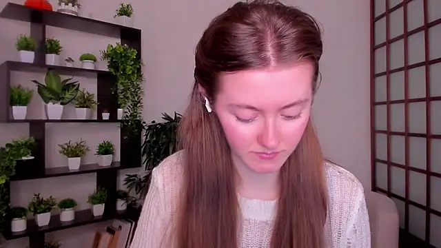 KateCuddle online show from October 10, 2025, 2:32 am