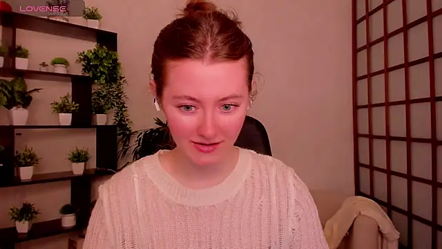 Snapshot of KateCuddle chatting on May 21, 2026, 2:18 am KateCuddle online show from May 21, 2026, 2:18 am