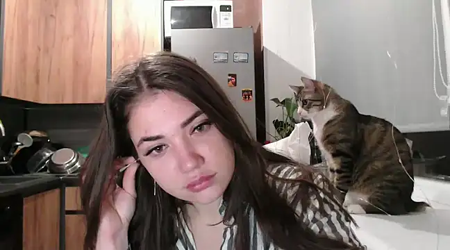 delightful sofi online show from February 11, 2025, 7:38 pm