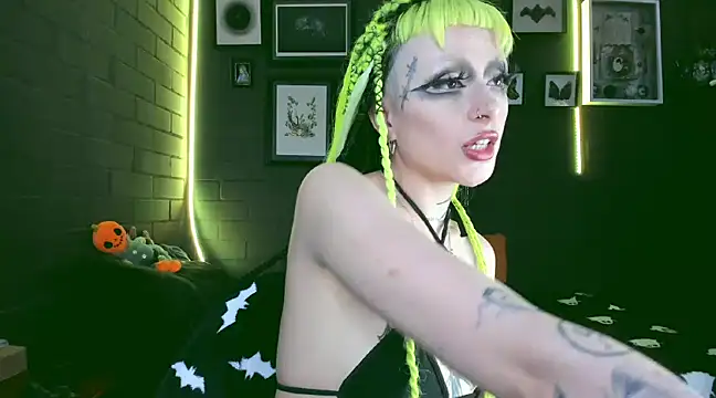 insania 9999  online show from December 2, 2024, 8:33 pm