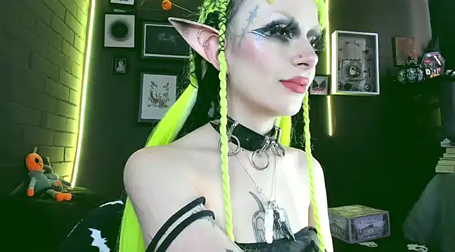 insania 9999  online show from December 9, 2024, 7:18 pm