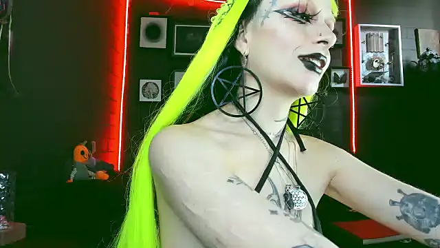 insania 9999  online show from February 18, 2025, 8:03 pm