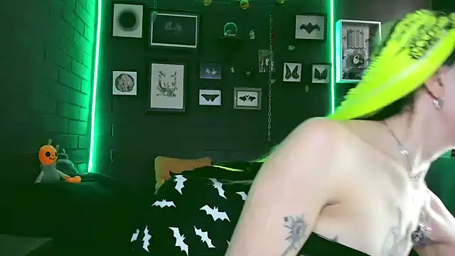 insania 9999  online show from February 21, 2025, 6:04 pm