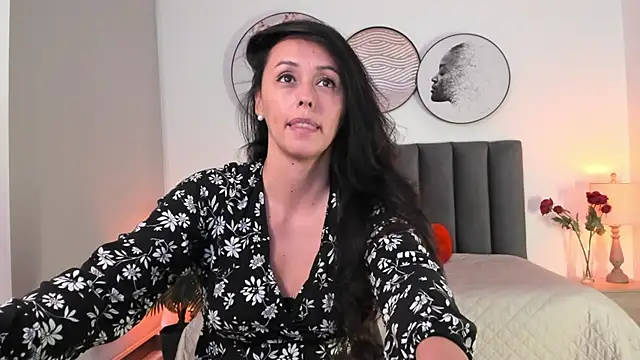 SaharaGarcia   online show from January 11, 2025, 9:57 pm