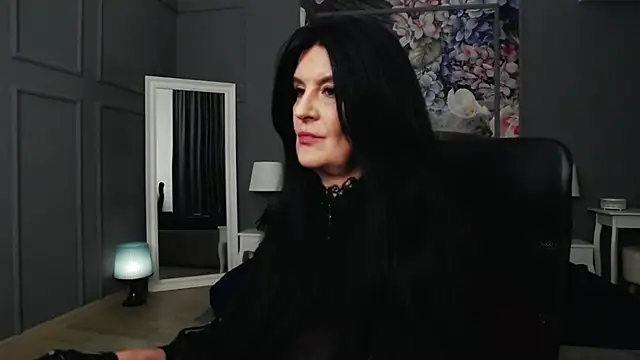 Snapshot of DomMelissaW chatting on February 16, 2025, 2:09 am DomMelissaW online show from February 16, 2025, 2:09 am