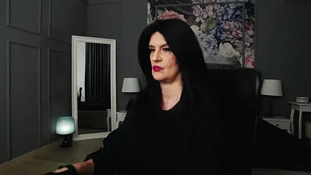 Snapshot of DomMelissaW chatting on March 8, 2025, 10:02 pm DomMelissaW online show from March 8, 2025, 10:02 pm