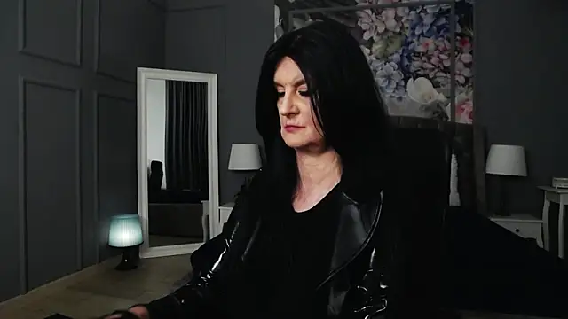 Snapshot of DomMelissaW chatting on March 22, 2025, 3:41 am DomMelissaW online show from March 22, 2025, 3:41 am