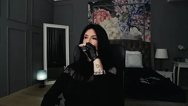 Snapshot of DomMelissaW chatting on September 8, 2025, 6:51 pm DomMelissaW online show from September 8, 2025, 6:51 pm