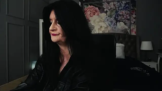 Snapshot of DomMelissaW chatting on September 29, 2025, 8:02 pm DomMelissaW online show from September 29, 2025, 8:02 pm