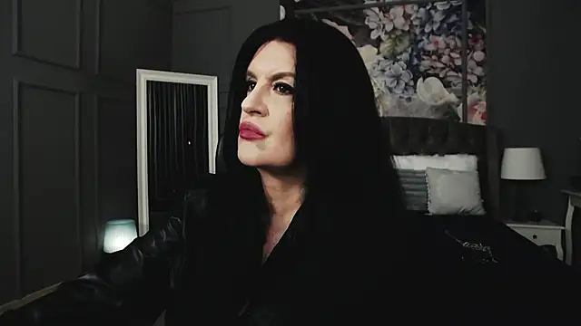 Snapshot of DomMelissaW chatting on November 13, 2025, 10:08 pm DomMelissaW online show from November 13, 2025, 10:08 pm