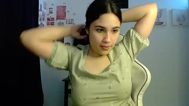 Snapshot of InocentHeaven1 chatting on April 28, 2026, 12:32 pm InocentHeaven1 online show from April 28, 2026, 12:32 pm