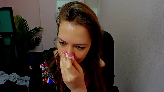 Persephoni online show from November 3, 2025, 12:35 am