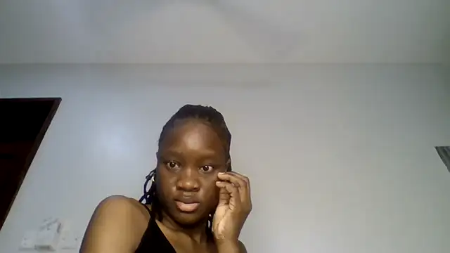sweet sassy  online show from May 18, 2026, 3:13 am